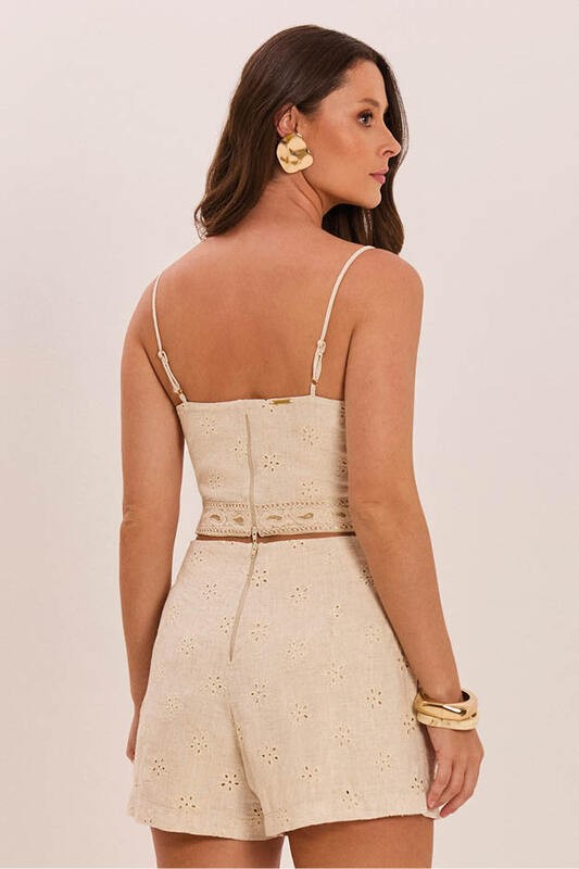 Conjunto Top Com Recortes No Busto E Short