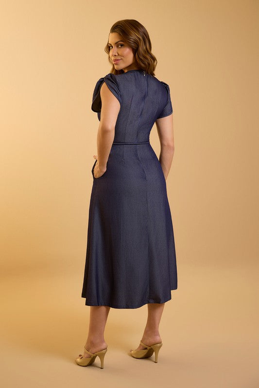 Vestido Midi Com Botoes Cobertos