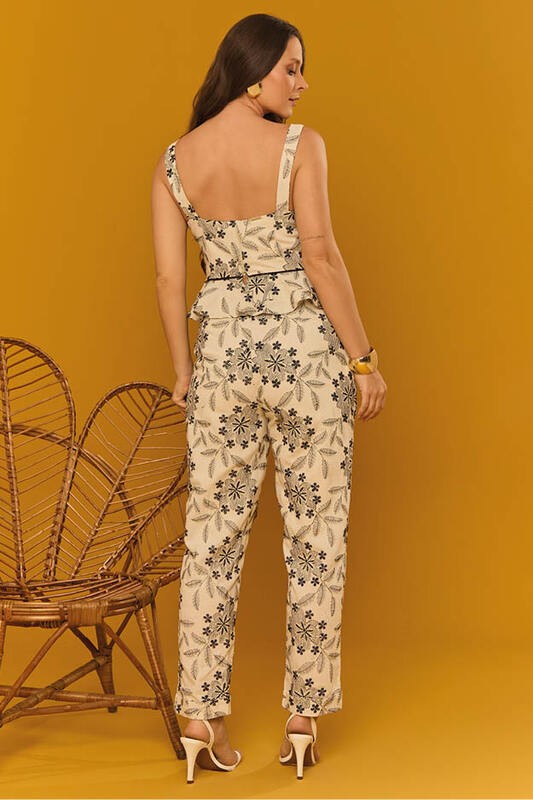 Conjunto De Blusa C Babado E Calca C Barra Virada
