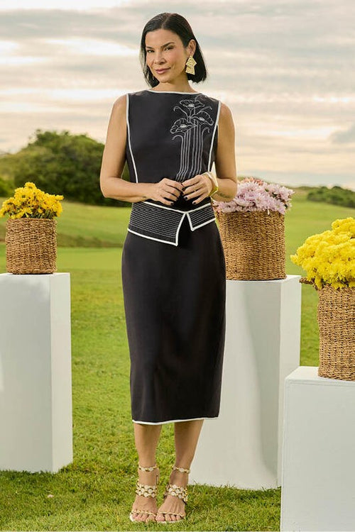 Carregar imagem 1 na visualização da galeria. Conjunto Blusa Cavada Com Saia Midi Lapis