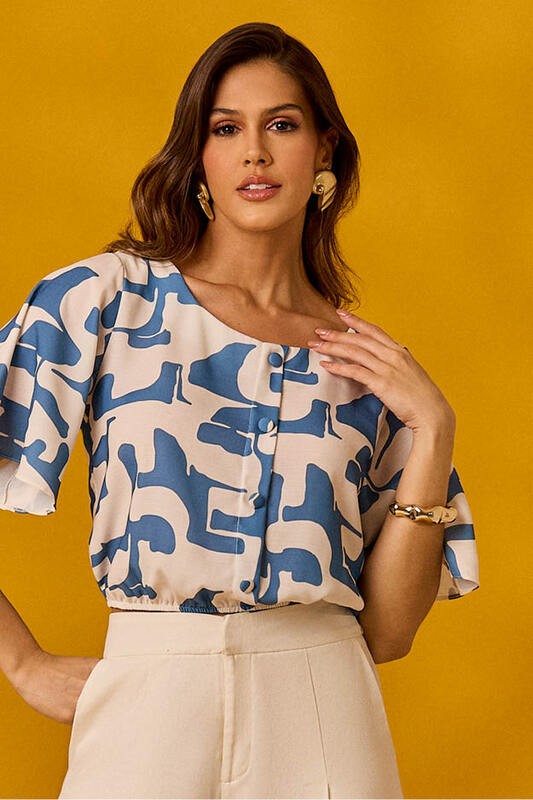 Blusa Semicropped Com Mangas Amplas
