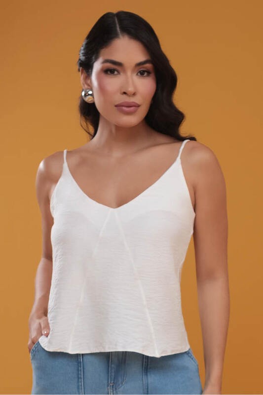 Blusa Regata Com Recortes
