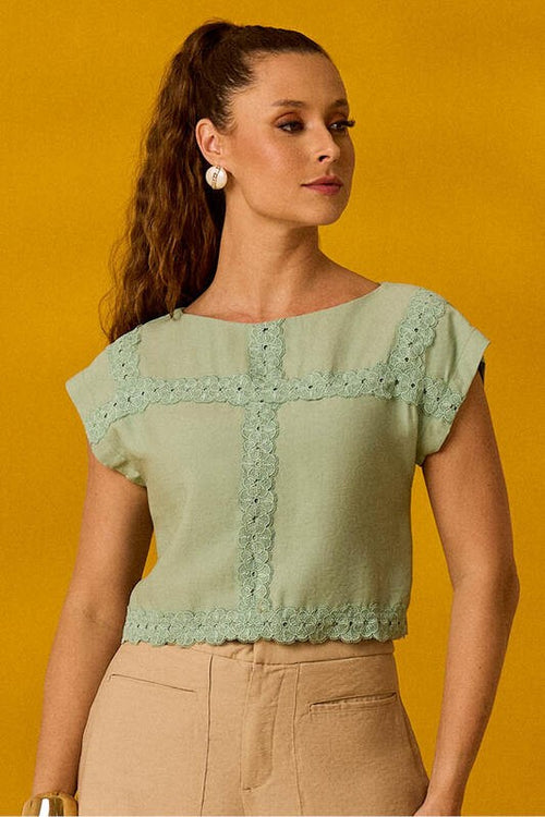 Carregar imagem 1 na visualização da galeria. Blusa Semi Cropped Ampla Com Bicos