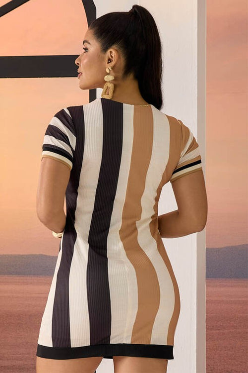 Carregar imagem 1 na visualização da galeria. Vestido Manga Curta Com Detalhes Bicolor