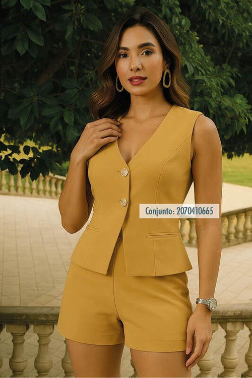 Carregar imagem 1 na visualização da galeria. Conjunto De Colete Alongado E Short Intermediario