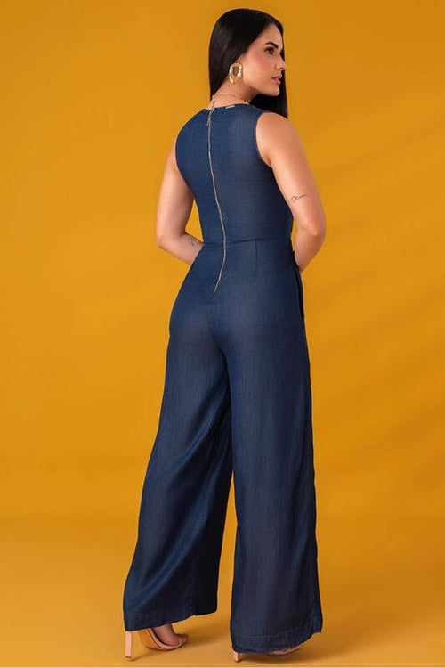 Carregar imagem 1 na visualização da galeria. Macacao Pantalona Com Busto Pregueado