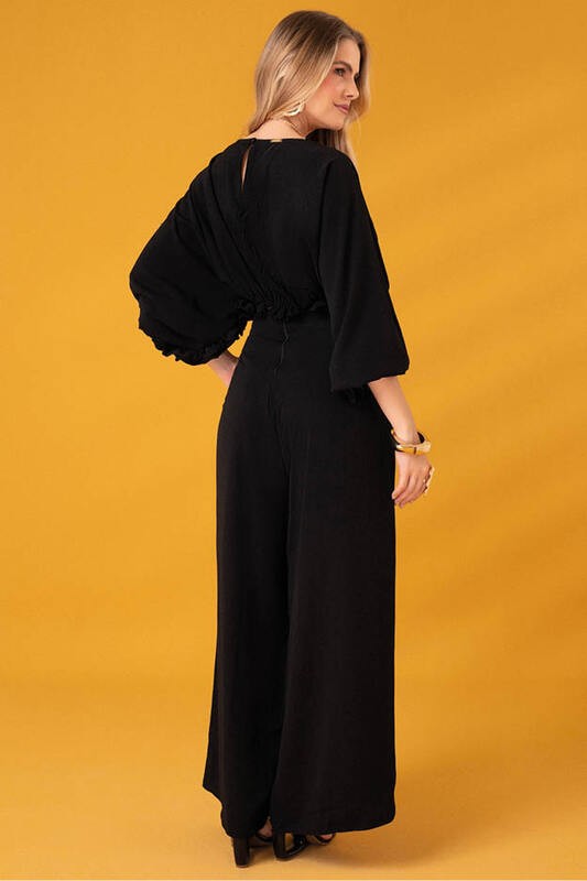 Conjunto De Blusa E Calca Com Detalhes De Babados