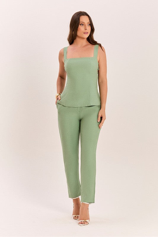 Conjunto Blusa Com Vazados Laterias E Calca