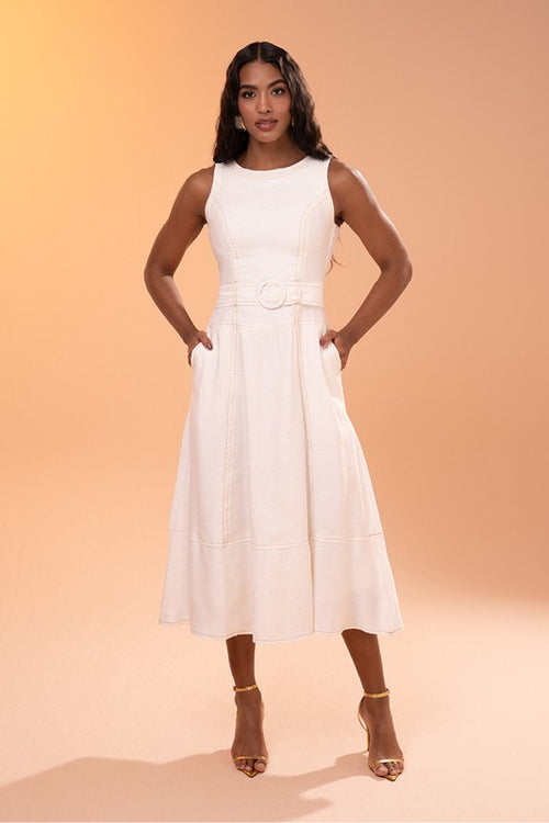 Carregar imagem 1 na visualização da galeria. Vestido Midi Cavado Com Cinto