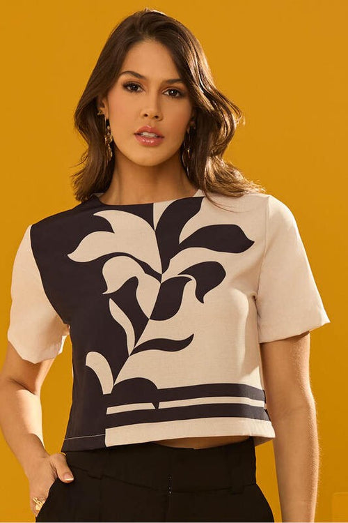 Carregar imagem 1 na visualização da galeria. Blusa Semi Cropped