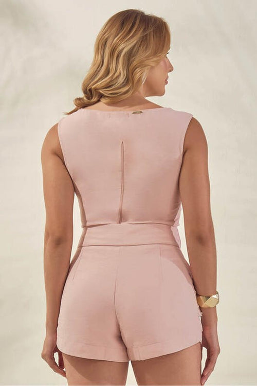 Carregar imagem 1 na visualização da galeria. Conjunto Blusa Detalhe Vazado Em Coracao E Short