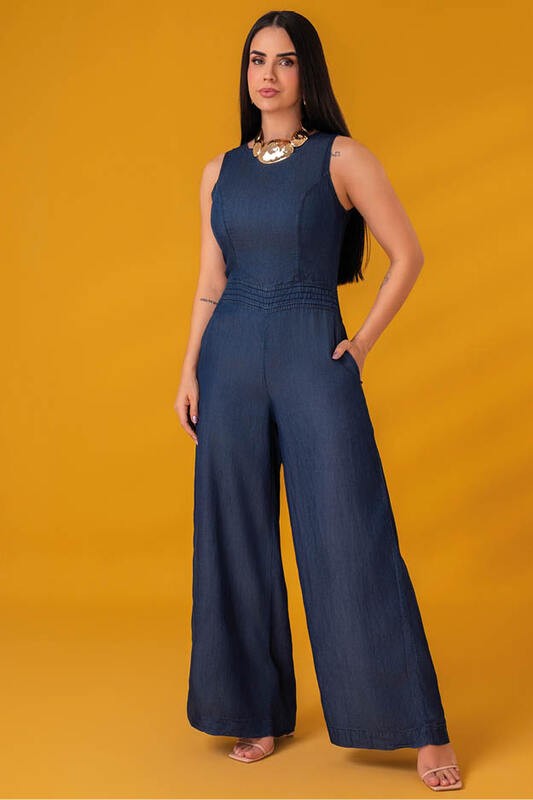 Macacao Pantalona Com Busto Pregueado