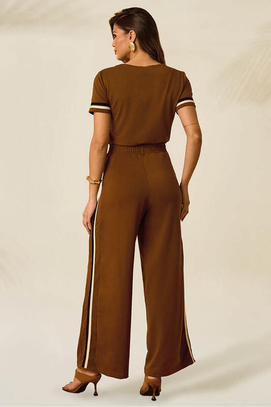 Conjunto Calca E Blusa Em Moletinho Bloco De Cor