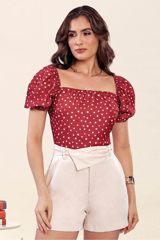 Conjunto Blusa  Manga Bufante E Short Com Faixa
