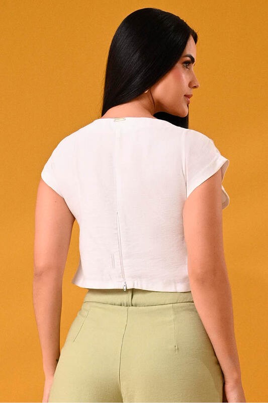 Blusa Semi Cropped Ampla Com Bicos