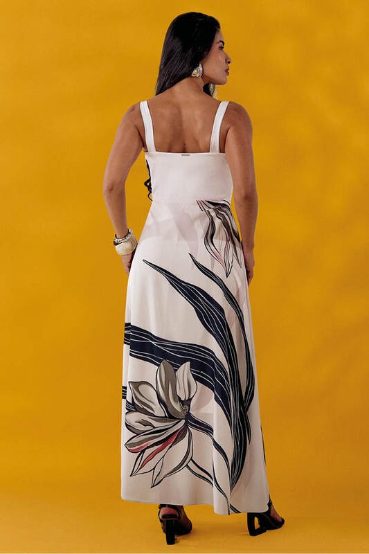 Vestido Longo Com Decote Vazado