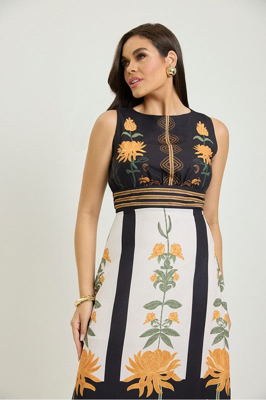Vestido Plano Longo Com Decote Canoa