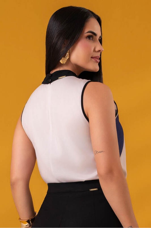 Blusa Regata Com Gola Alta