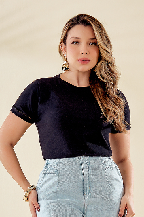 Carregar imagem 1 na visualização da galeria. Blusa Tshirt Com Detalhes De Entremeios