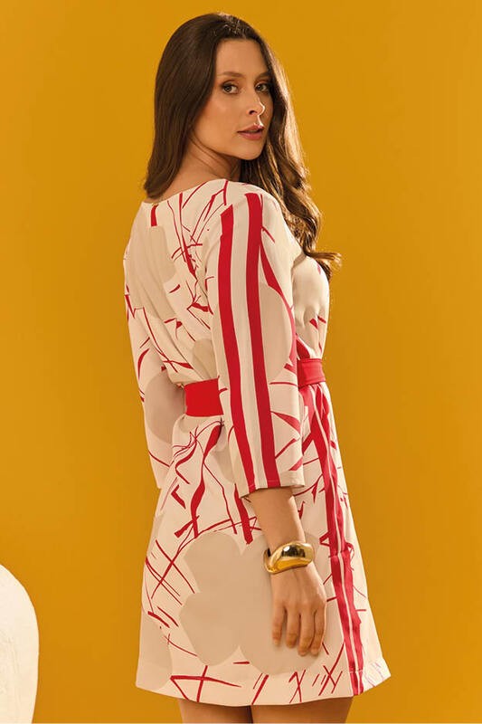 Vestido Curto Estampado Com Faixa Na Cintura
