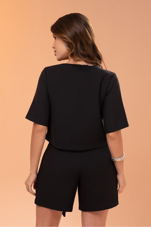 Carregar imagem 1 na visualização da galeria. Conjunto Blusa Cropped Com Pesponto E Bermuda