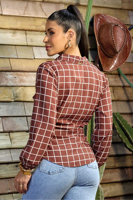Blusa Camisa  Ajustada Com Mangas Longas