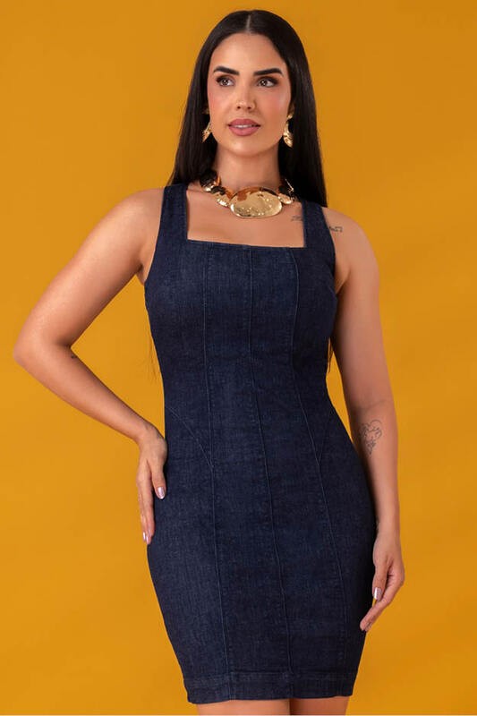 Vestido Com Recortes
