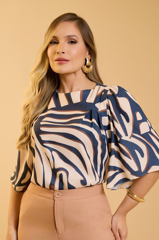 Blusa Com Mangas Amplas Geometricas
